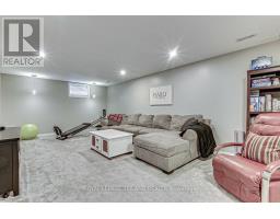 185 SPENCER AVENUE - 32