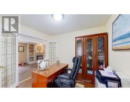 25 UPLANDS DRIVE - 23