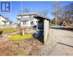 264 JOHN STREET S - 24