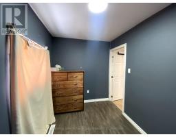 279 SYDENHAM STREET E - 12