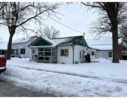 279 SYDENHAM STREET E - 3