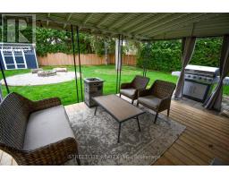 10 MILFORD CRESCENT - 40