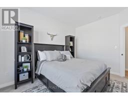 2 EVYLEAN COURT - 25