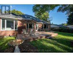 532 OAK PARK DRIVE - 44