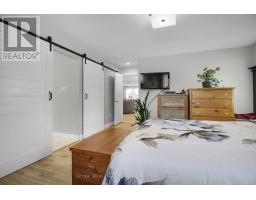 162 ROLAND STREET - 15