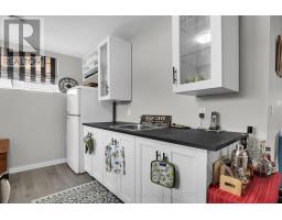 162 ROLAND STREET - 34