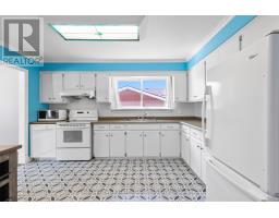 100 DIXON ROAD - 15