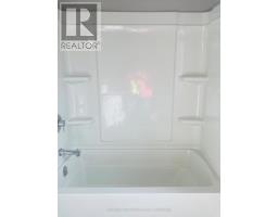 2205 LOCKWOOD CRESCENT - 35