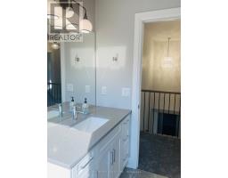 2205 LOCKWOOD CRESCENT - 36