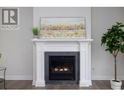 2205 LOCKWOOD CRESCENT - 8