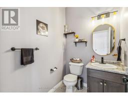 21 OLIVER CRESCENT - 15