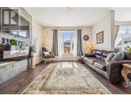 21 OLIVER CRESCENT - 19