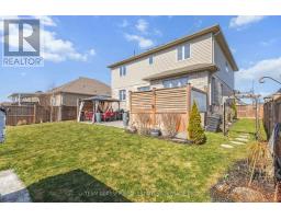 21 OLIVER CRESCENT - 49
