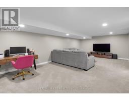 71 CLARA CRESCENT - 22