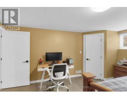 71 CLARA CRESCENT - 28