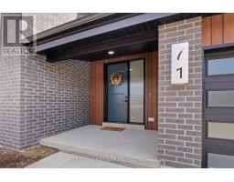 71 CLARA CRESCENT - 3