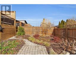 71 CLARA CRESCENT - 33