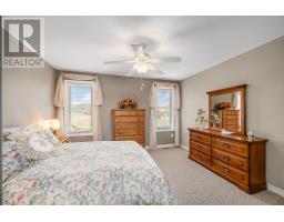 10 STONEFIELD GATE - 14