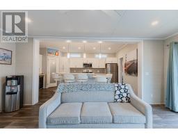 61 - 77683 BLUEWATER HIGHWAY - 16