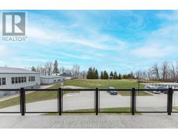 61 - 77683 BLUEWATER HIGHWAY - 32