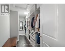 9 ACORN TRAIL - 21