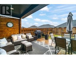 9 ACORN TRAIL - 27