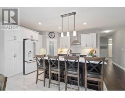 9 ACORN TRAIL - 4