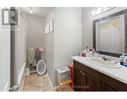 20 FOURTH AVENUE - 17
