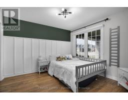 292 THORN DRIVE - 17