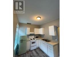 1050 MARGARET STREET - 16
