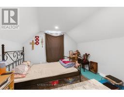 1053 OXFORD STREET E - 14