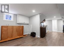 1053 OXFORD STREET E - 33