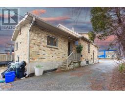 1053 OXFORD STREET E - 6
