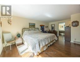 5 FOXCROFT CRESCENT - 25