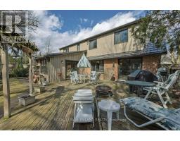 5 FOXCROFT CRESCENT - 40