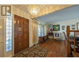 5 FOXCROFT CRESCENT - 6