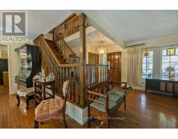 5 FOXCROFT CRESCENT - 8