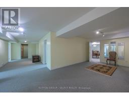 6 TETHERWOOD COURT - 32