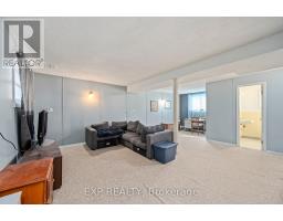 453 CASTLEGROVE BOULEVARD - 22