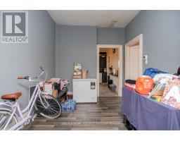 3 SMITH AVENUE - 32
