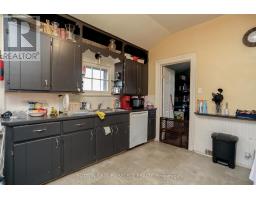 3 SMITH AVENUE - 33