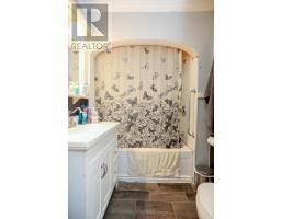 3 SMITH AVENUE - 35