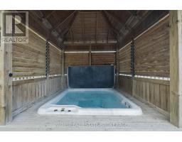 22 GOLDENROD COURT - 32