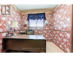 396 BARKER STREET - 12