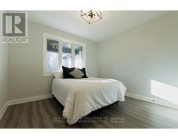 7 - 175 GLENGARIFF DRIVE - 24