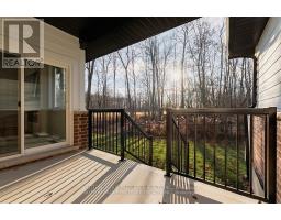 7 - 175 GLENGARIFF DRIVE - 36