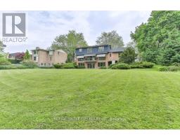 80 SHERWOOD AVENUE - 40