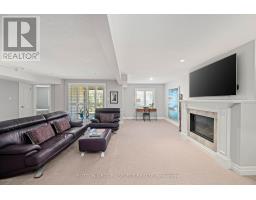 20 - 2081 WALLINGFORD AVENUE - 26