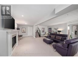 20 - 2081 WALLINGFORD AVENUE - 30