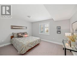 20 - 2081 WALLINGFORD AVENUE - 31